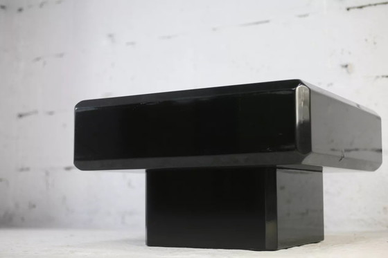 Image 1 of Tavolino da caffè in legno laccato nero