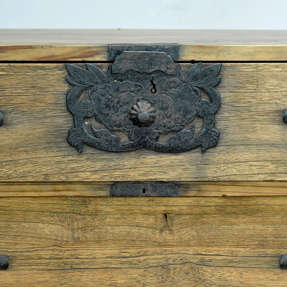 Image 1 of Commode japonaise Tansu, vers 1870