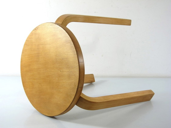 Alvar Aalto vintage plywood Artek 60 stool (photo 7 of 8)