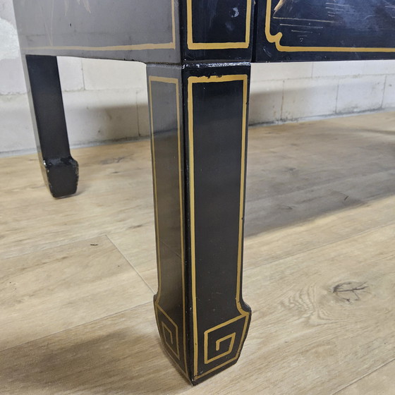 Image 1 of Tavolino da caffè cinese d'epoca / Tavolino da caffè orientale (mobili laccati) Chinoiserie / scena tradizionale