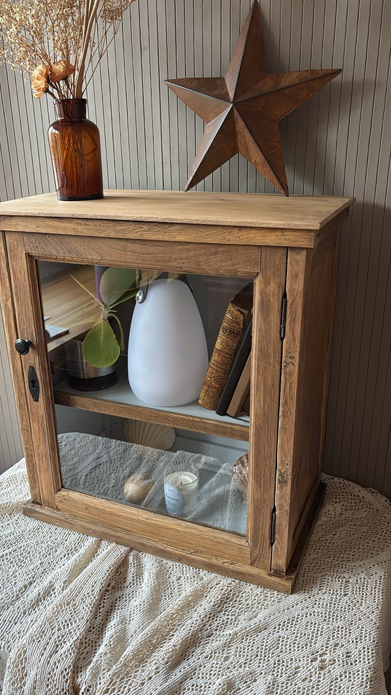 Image 1 of Piccola vetrina