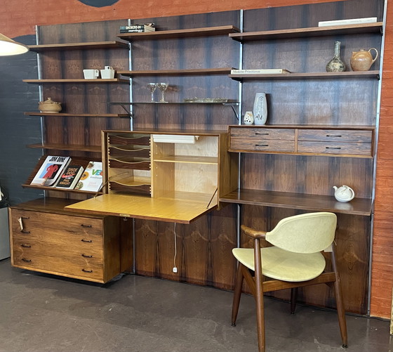 Image 1 of Sistema di pareti in palissandro vintage e unico