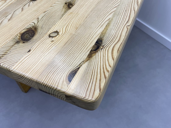 Image 1 of Vintage grote massief grenenhouten eettafel 130 x 130