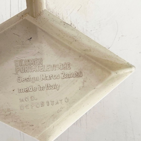 White Side Table & Rack by Marco Zanuso for Bilumen, 1970s – Plastic (photo 11 of 11)