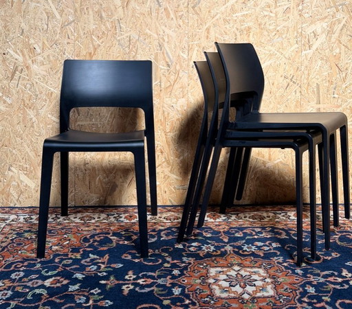 4 x Arper Juno James Irvine