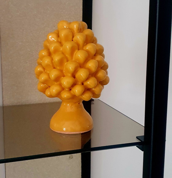 Image 1 of Pomme de pin