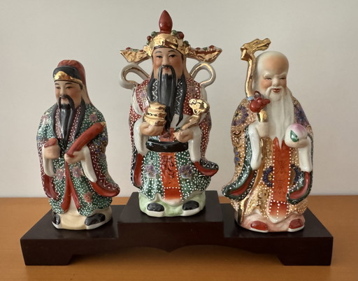 Statues de divinités chinoises en poterie d'époque "Fu Lu Shou"