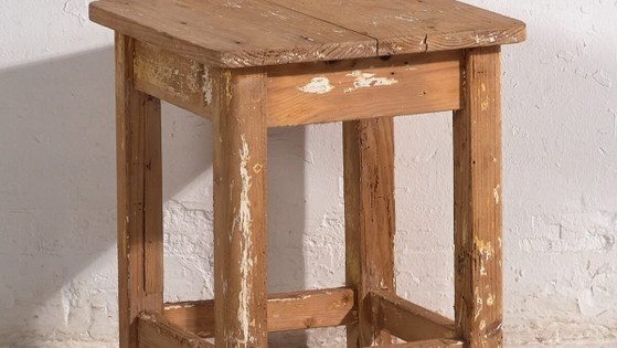 Comodino vintage in legno di pino, Europa centrale, circa 1930, Tavolini, Marrone, Rustic (foto 3 di 19)