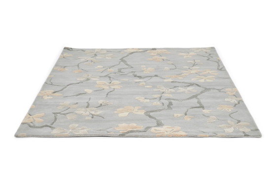 Image 1 of Alfombra de diseño de lujo Sanderson Anthea China Blue – 170 x 240 cm