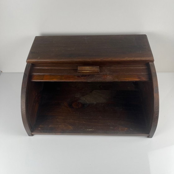 Image 1 of Caja de pan de madera oscura