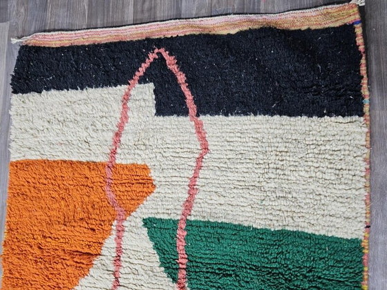 Image 1 of Alfombra tradicional marroquí hecha a mano de pura lana, tamaño 150/250 cm.