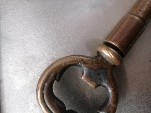 Llave antigua – decoratieve objecten, Metal, Brass (photo 2 of 5)