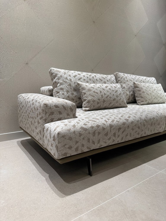 Image 1 of Sofa Upper Papadatos