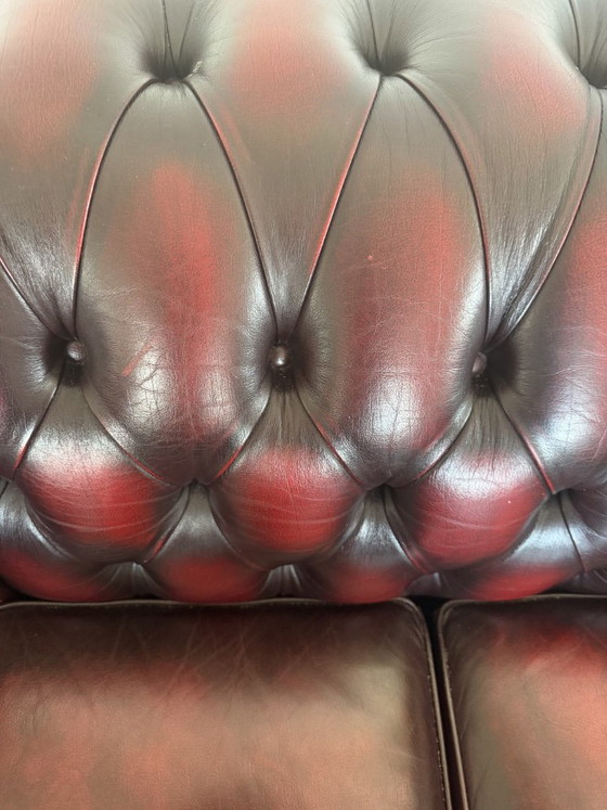 Sofá Chesterfield de 2 plazas – Sofás de 2 plazas, Leather, Wood (photo 4 of 5)