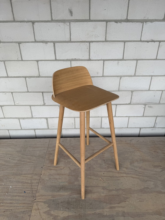 Image 1 of Taburete de bar Muuto Nerd (roble alto)