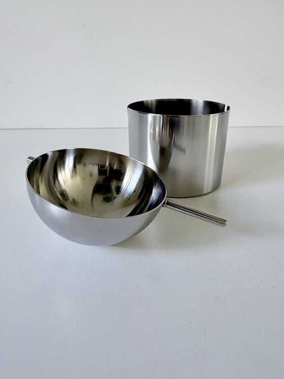 Posacenere Stelton di Arne Jacobsen, Modello Grande. – Accessori da tavola, Metal, rvs (photo 5 of 6)