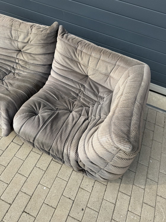 100% Authentic Ligne Roset Togo 2-seater & Corner Diagonal Striped Fabric – Modular sofas, Textile (photo 3 of 15)
