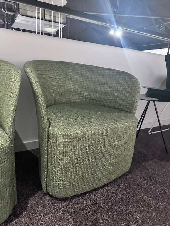 Image 1 of Flower green