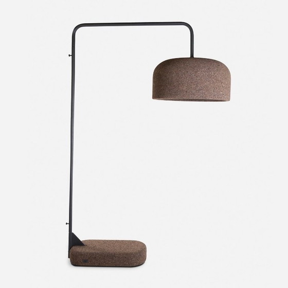 Image 1 of Wiid Design: Dark Cork vloerlamp