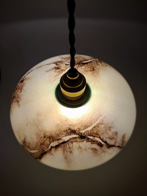 Image 1 of Lampada a sospensione vintage Art Déco in vetro marmorizzato - Germania