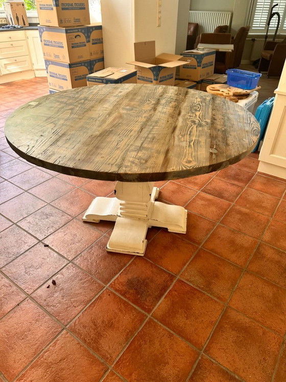 Image 1 of Tavolo da pranzo rotondo Riviera Maison