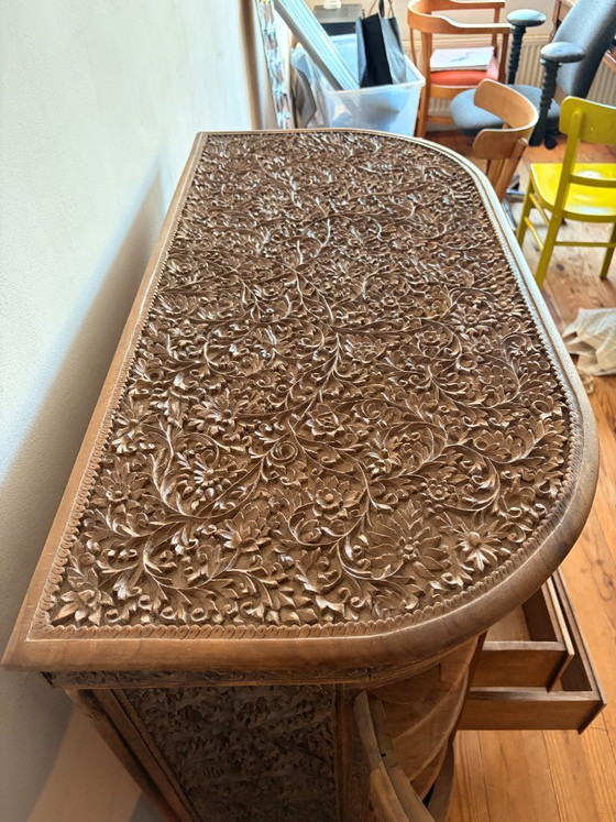 Handgesneden Kashmiri Drankkast – Art Deco – India, Jaren 60 – Drankenkasten, Wood (photo 2 of 10)