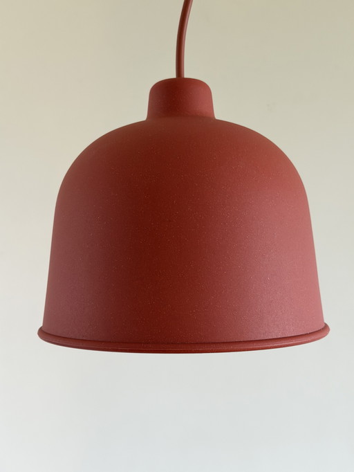 Lampada a sospensione Muuto Grain - Rosso polvere