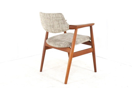 Svend Åge Eriksen voor Glostrup GM11 stoel vintage Deens design nieuw gestoffeerd
