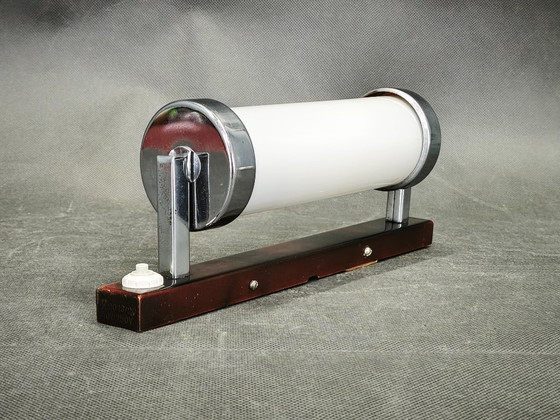 Image 1 of Bauhaus-Wandleuchte aus Chrom und Opalglas aus den 1930er Jahren, Tschechoslowakei