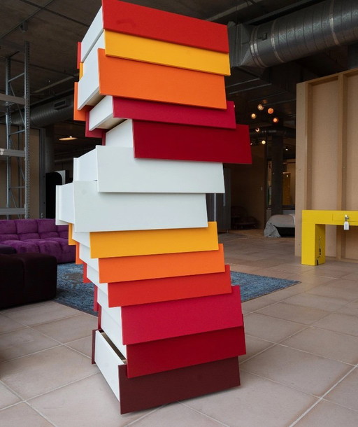 Armario apilable de 13 cajones