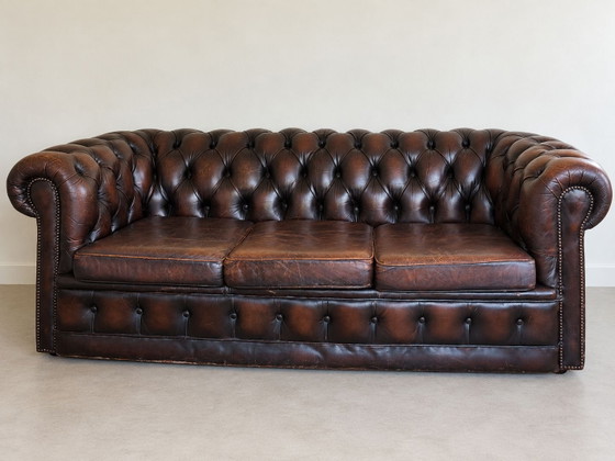 Canapé Chesterfield 3 Places Authentique, Cuir Marron Foncé, chesterlfield, Canapés 3 places (photo 2 sur 5)