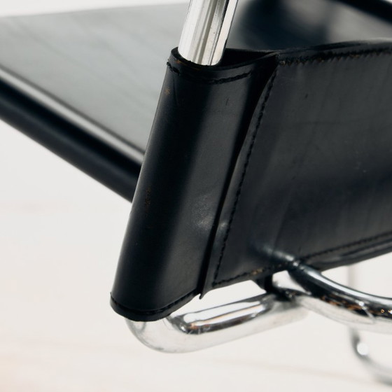 MK11558 B3 / Sedia Wassily di Marcel Breuer per Gavina – Poltrone, Leather (photo 12 of 21)