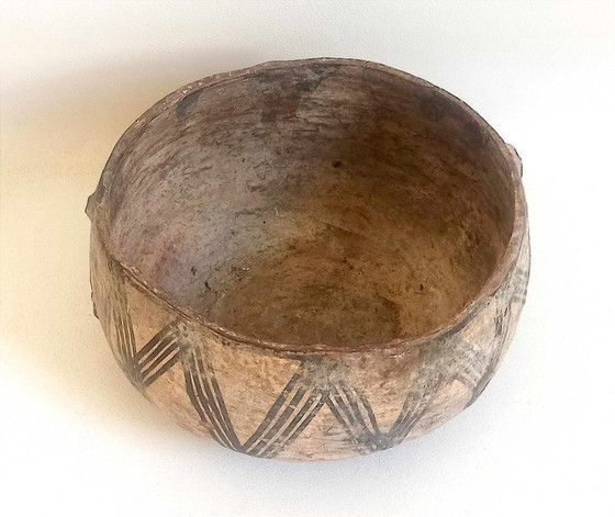 Image 1 of Large Ethnic-style bowl Early 20th century