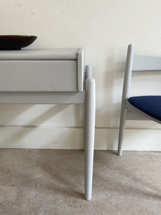 Image 1 of Kaptafel vintage du Danemark. Vous pouvez aussi comme entrée meubel gebruikt worden 