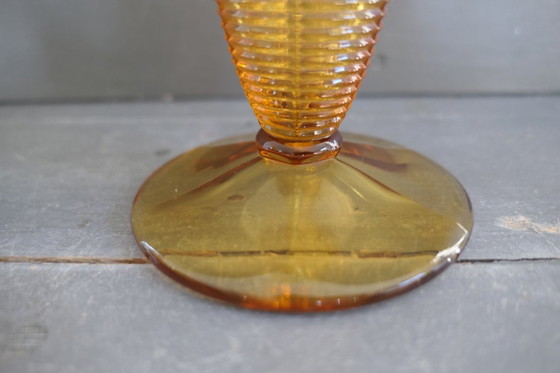 Image 1 of Vaso a tromba in vetro ambrato Art Déco