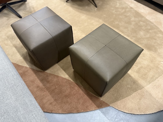 Image 1 of 2 Eyye Kub 47 Tabouret Cera Clay cuir