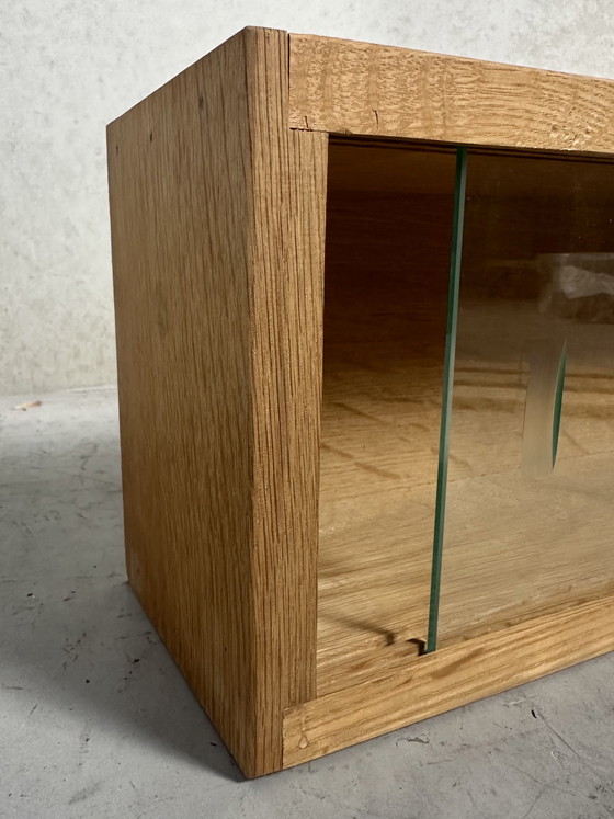 Image 1 of Vitrine pour maquettes de trains - chêne