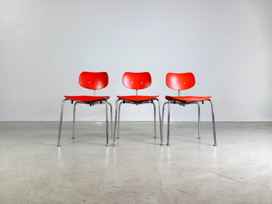 Image 1 of Set of 3 Egon Eiermann SE68 Midcentury chairs Wilde+Spieth red