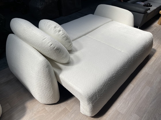 Image 1 of Desgin sofa bouclé NIEUW met slaapfunctie en opbergruimte
