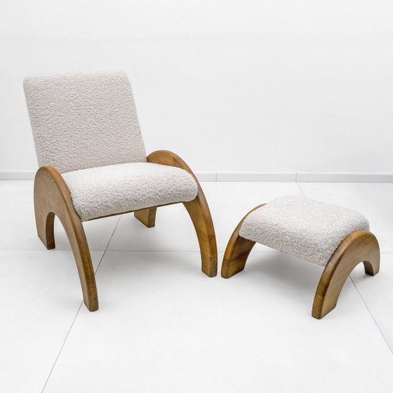 Image 1 of Ensemble fauteuil et repose-pieds en bois courbé et bouclé ivoire