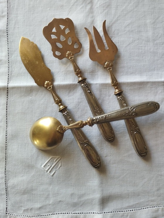 Image 1 of An old-fashioned dessert or hors d'oeuvre service