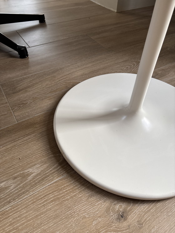 Image 1 of Zanotta Beistelltisch