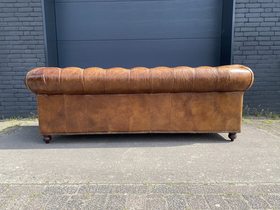 Image 1 of Bellissimo divano Chesterfield vintage, sigari e cognac