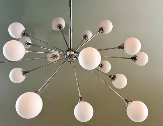 Sputnik Hanglamp Chroom – 18 Lamps Luchter Mid-Century Modern Stijl – Present time, Kroonluchters, Glass (photo 4 of 11)