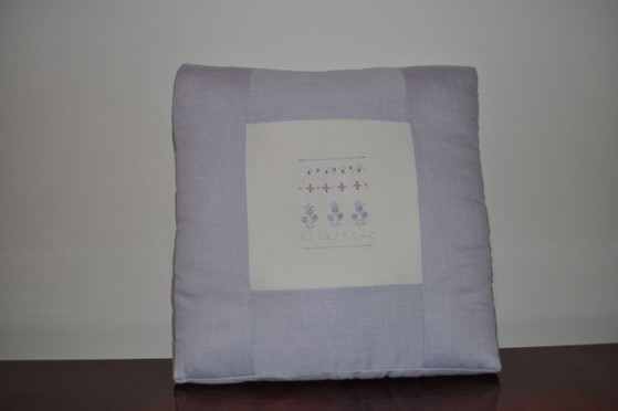 Coussin Vintage à Motif Lavande (photo 4 of 4)
