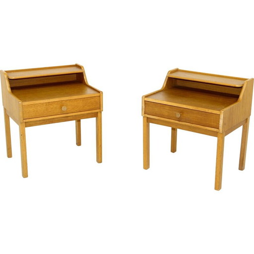 Par de mesitas de noche vintage de madera de roble, Suecia, 1960