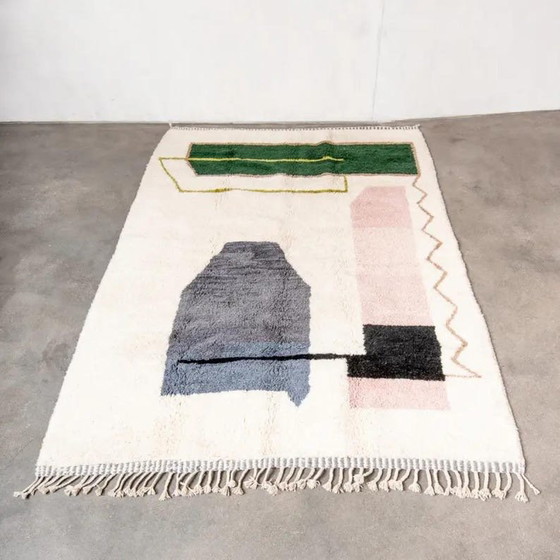 Image 1 of Marokkanischer Teppich aus reiner Wolle mit traditionellen, farbenfrohen Mustern, 2/3 m²