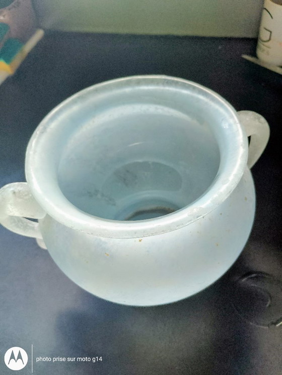 Old thick white opaline glass vase – 17 cm – 2 handles (photo 3 of 5)