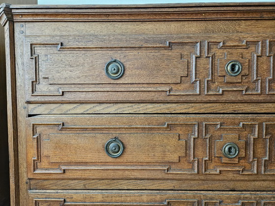 Image 1 of Cómoda antigua del siglo XVIII