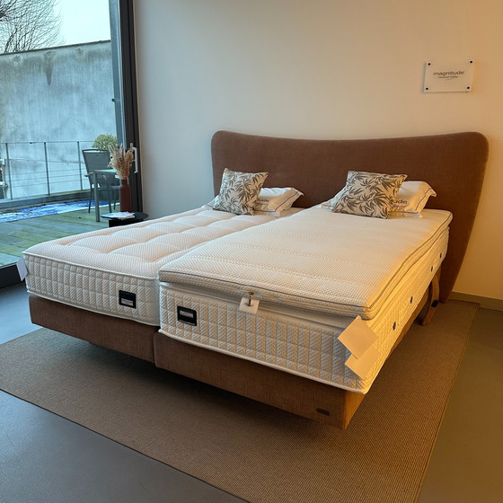 Image 1 of Magnitude Evasion Synchro 2+4 box spring - 180x200